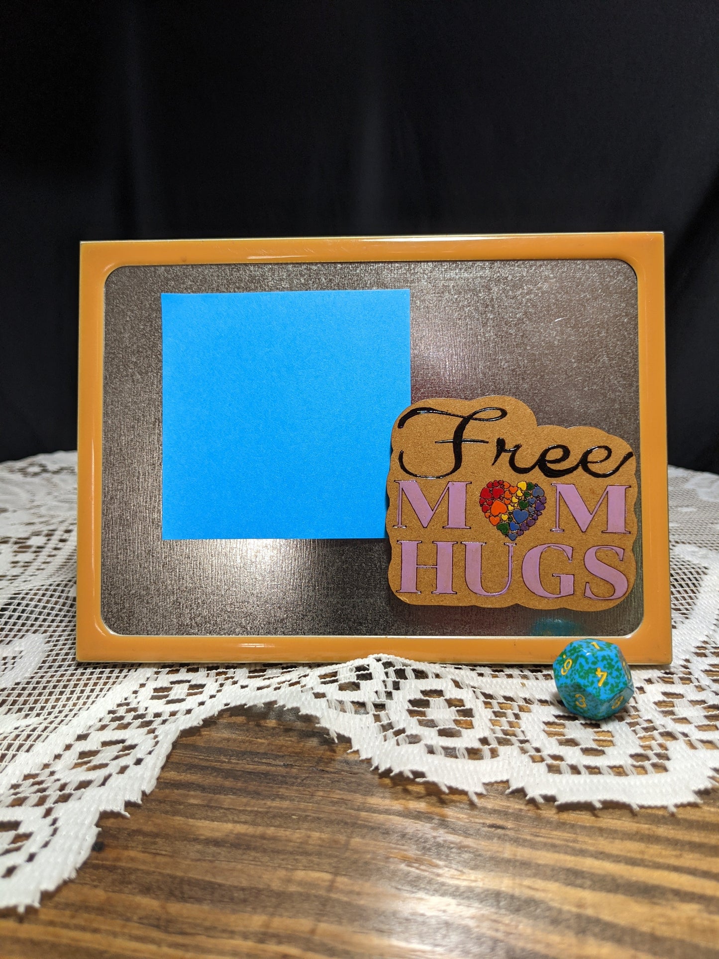 Free Mom Hugs Magnet