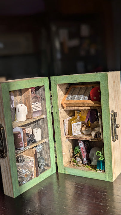 Tiny Apothecary Box Magnetic
